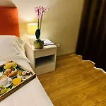 ホテル Blaise & Francis 4*
