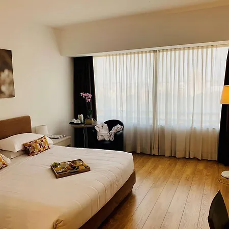 Blaise & Francis 4* 밀라노