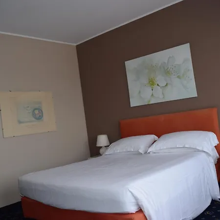 Blaise & Francis 호텔 4*