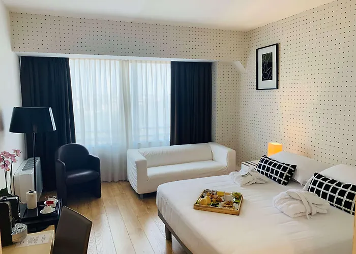 Blaise & Francis 호텔 4*