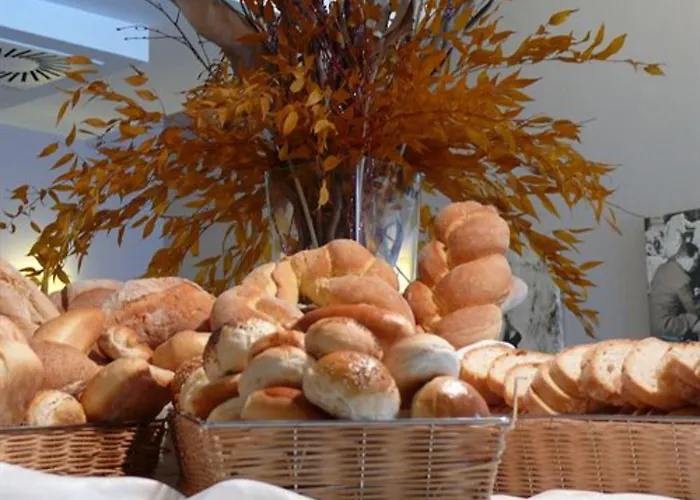 Blaise & Francis 밀라노