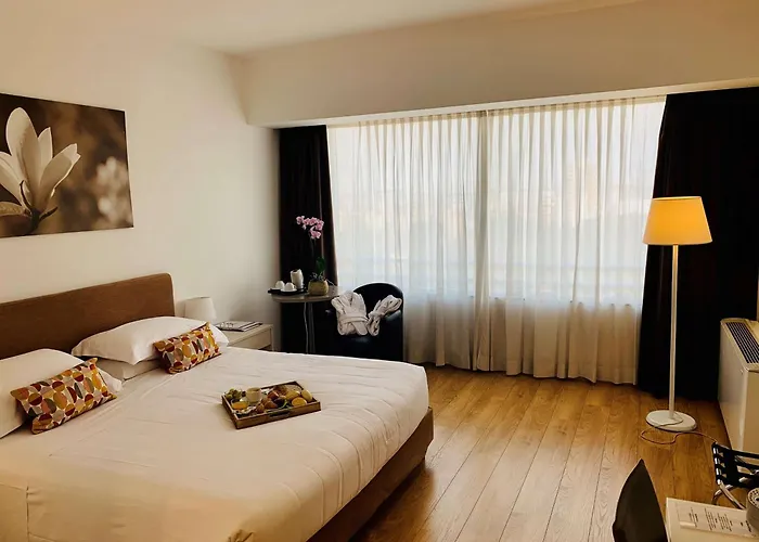 Blaise & Francis 4* 밀라노