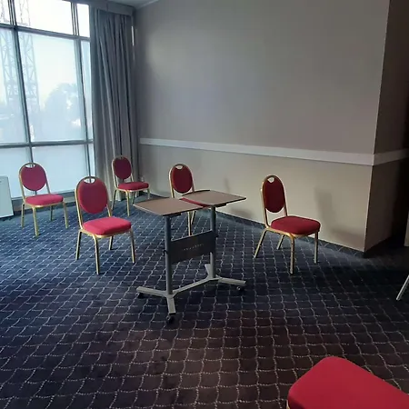 Blaise&francis Hotel