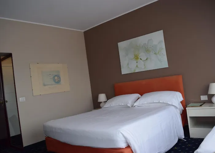 Blaise & Francis Hotel 4*