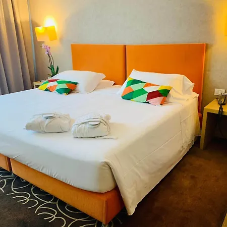 Blaise & Francis Otel 4*